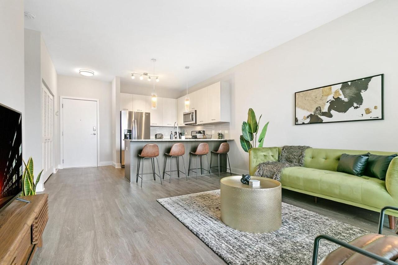 Appartement Bright & Comfortable Oakbrook 2Br Apt Free Parking - Ob 1 à Oakbrook Terrace Extérieur photo